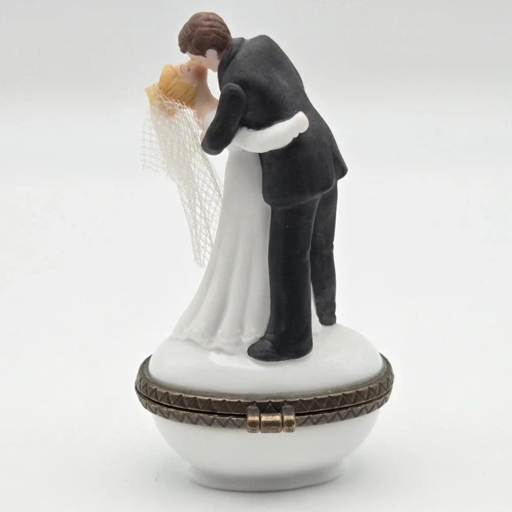 PHB Porcelain Hinged Trinket Box With Bride And Groom Wedding Cake Topper I DO!